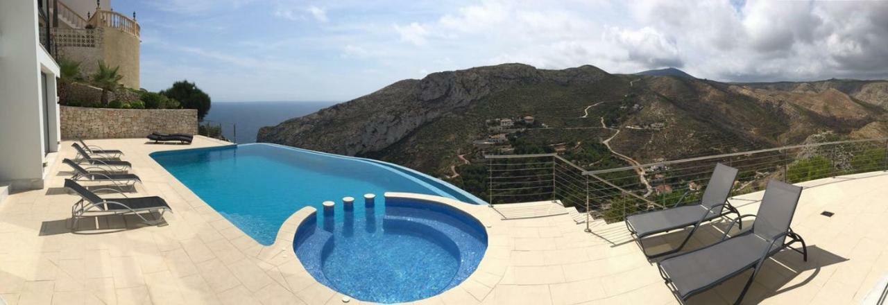 Villa Priscilla Jávea エクステリア 写真